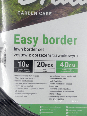 Zestaw z obrzeżem trawnikowym EASY BORDER brązowy – 4 cm x 10 m Bradas