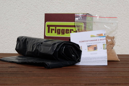 TRIGGER-4 100 g + 2 worki kompostowe 80l